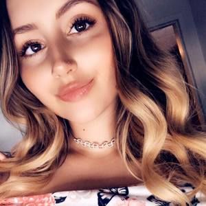 Meet your Posher, Andreea